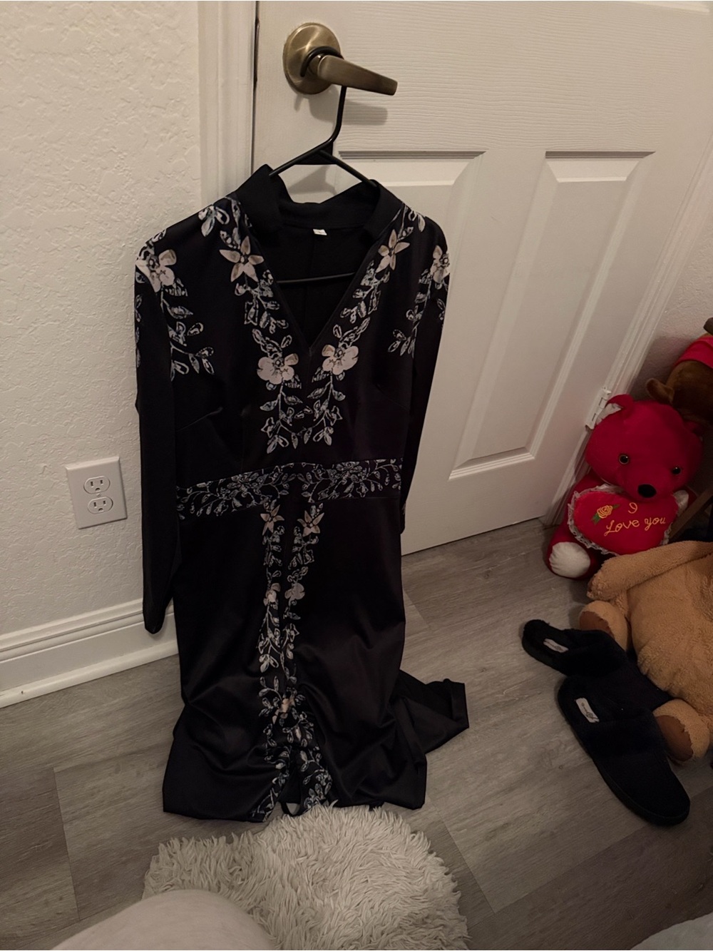 WOMANS SIZE LARGE DRESS